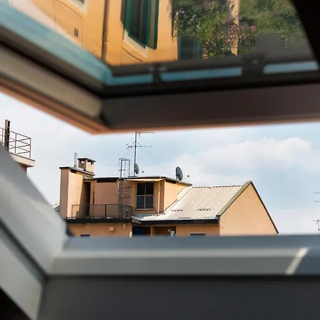 Cozy Attic Recently Renovated Апартаменты